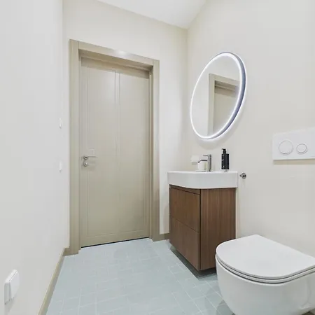 1bd Centre - Premium Quality